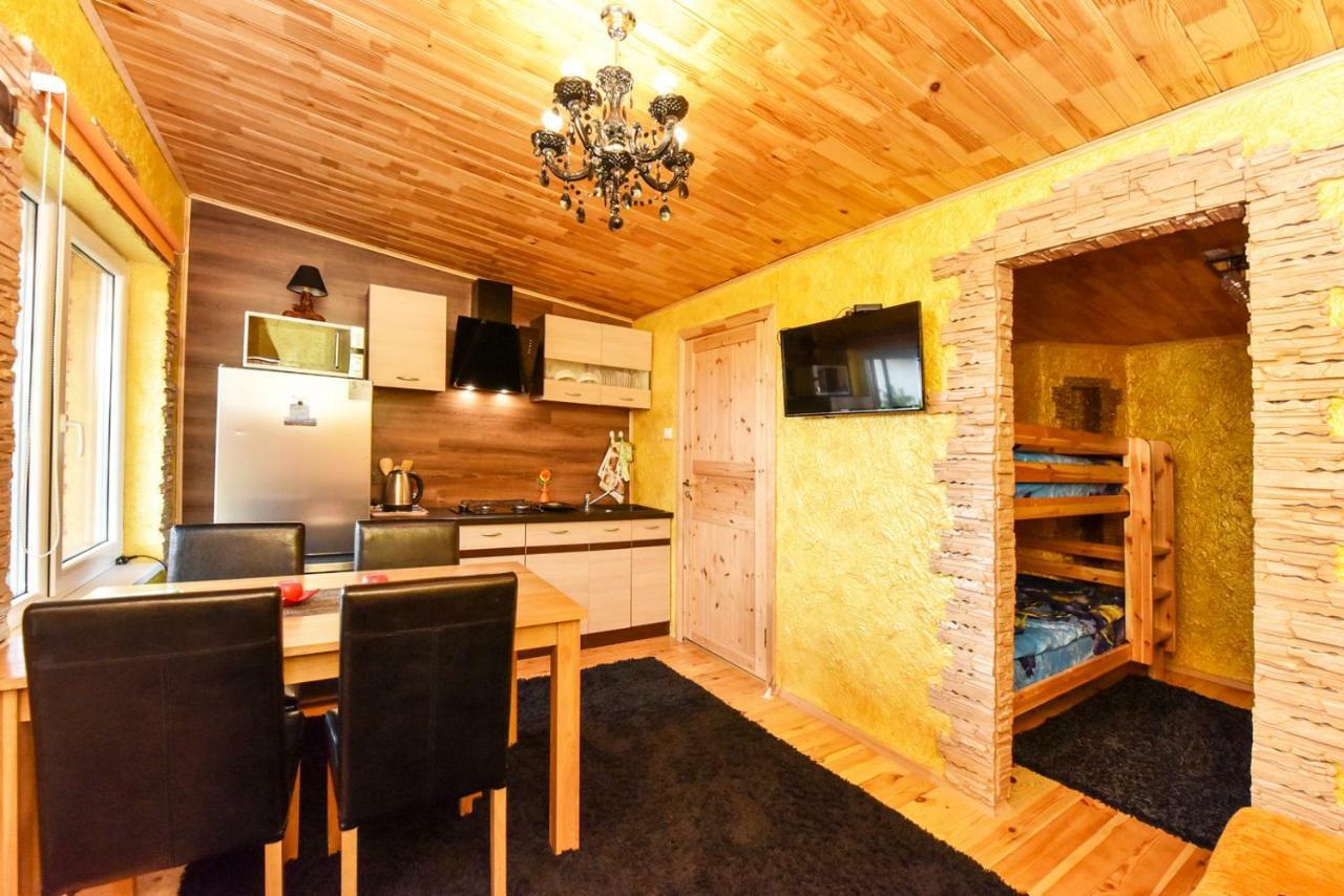 Zelta Pirts Guest House Вентспилс Экстерьер фото